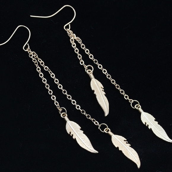 NEW Silver Feather Leaves Leaf Long Dangle Earring - Picture 2 of 4
